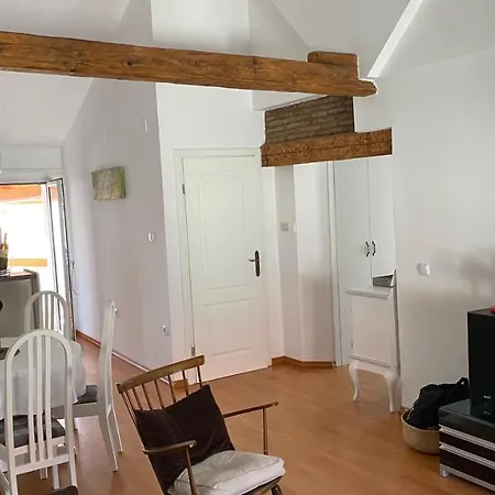 Pianohouse Center Apartment Porec